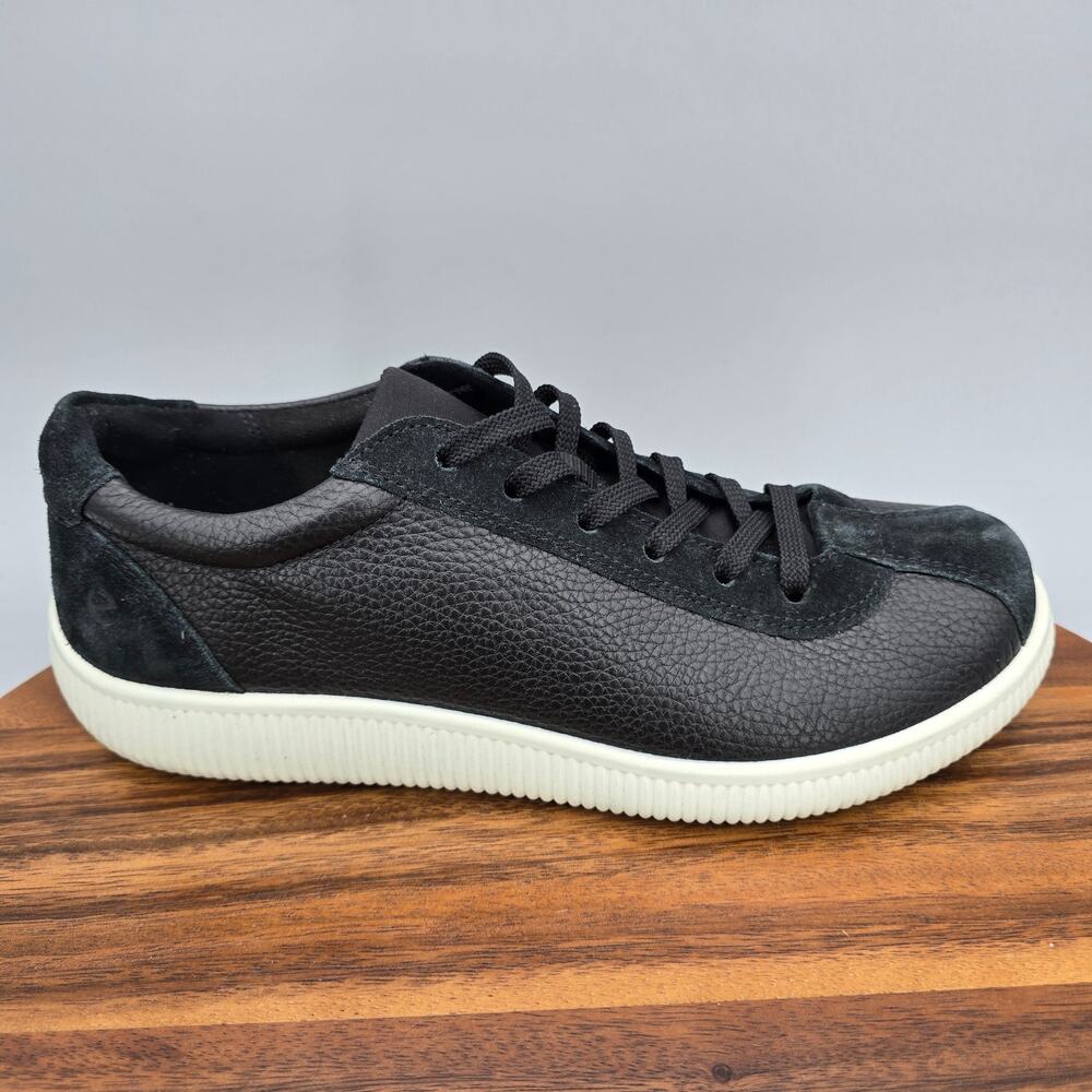Ecco Soft Zero Shoes Women's 10 Black Leather Lace Up Low Top Comfort Sneakers